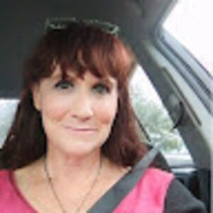 Meet your Posher, Lorraine